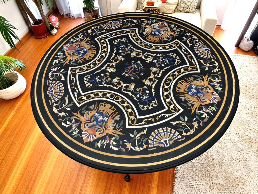 Luxury Black Marble Round Coffee Table – Elegant Home Accent